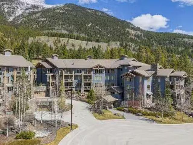 304 140 Stone Creek Road, Canmore, AB, T1W 3J3 condo for sal.