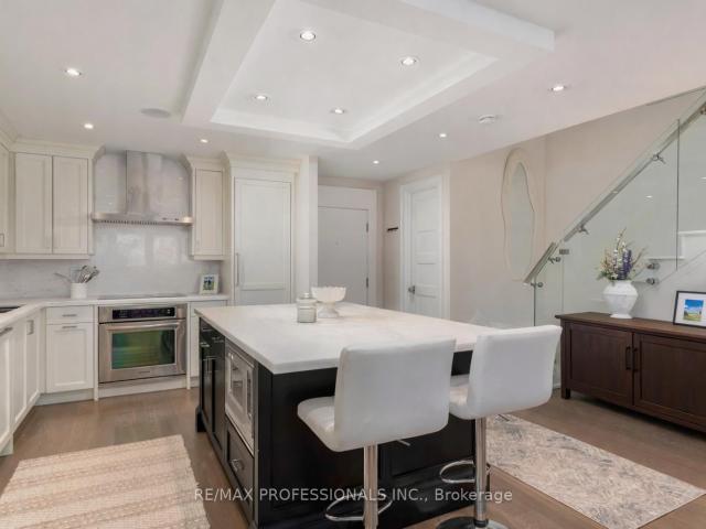 304 71 Old Mill Road, Etobicoke | Expired, W12691 | Condos. Ca