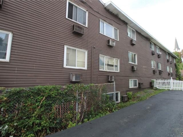 304 Court & Alvord Street N