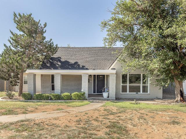 304 Cactus Dr, Levelland, TX 79336 | MLS #202605