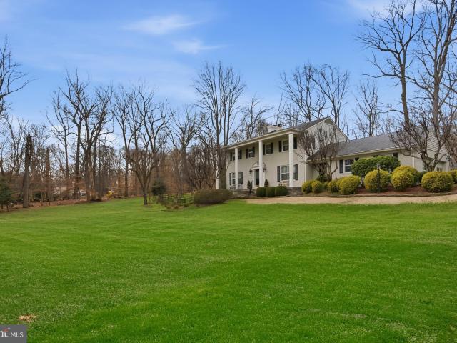 304 Chesapeake Dr, Great Falls, VA 22066 | MLS #VAFX2320