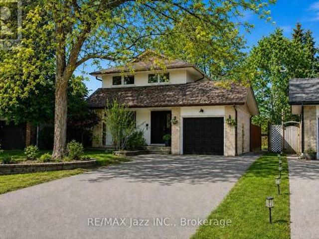 304 Annes Street, Whitby Lynde Creek, ON, L1N 5V6 house for sale | Listing ID E13579 | Royal LePage