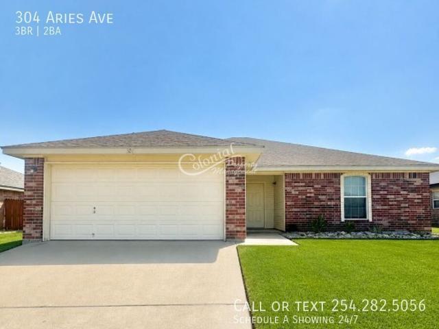 304 Aries Ave, 3 beds, 2 full baths