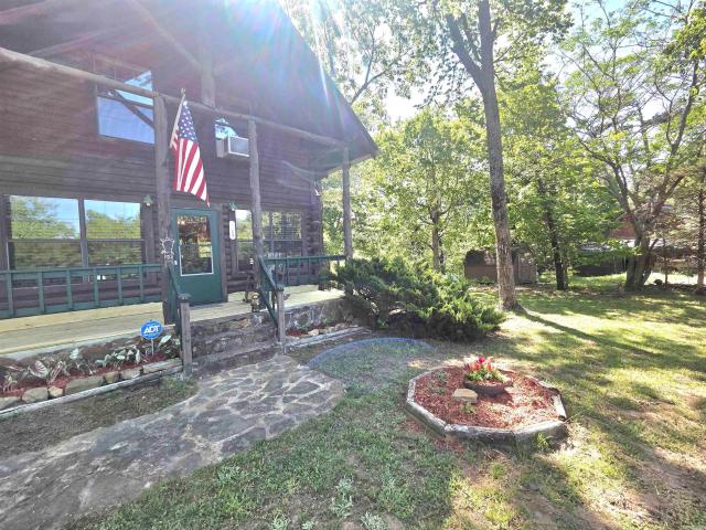 304 Black Bear Bluff