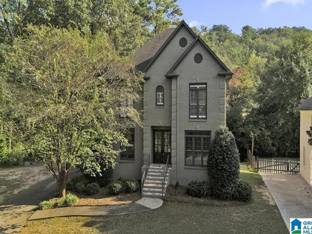 304 Delcris Ct, Homewood, AL 35226