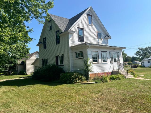 304 E 4th Street