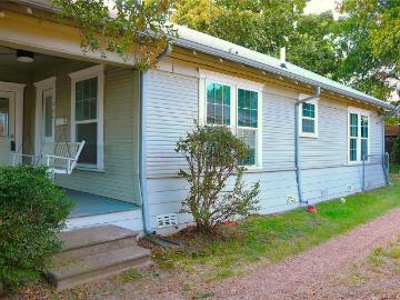 304 E Waco Street