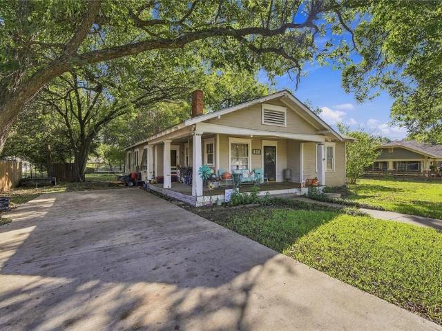 304 E McFarland Street