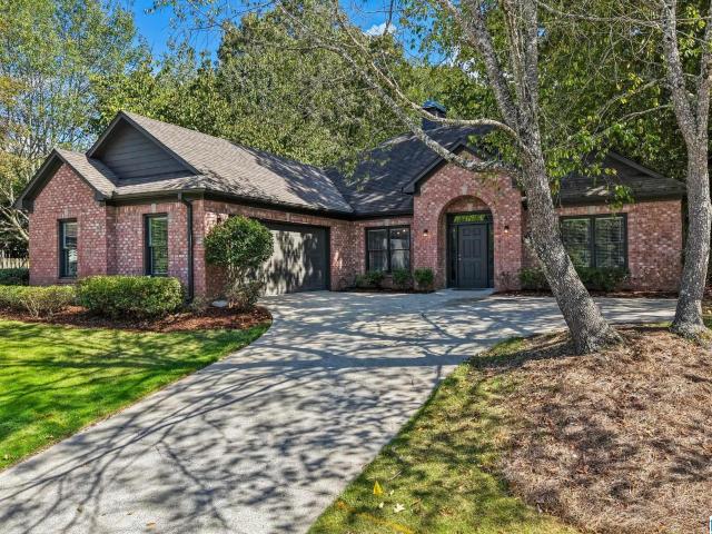 304 Eaton Circle