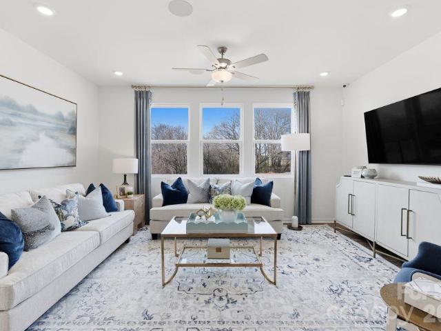 304 Fincastle Glen Road