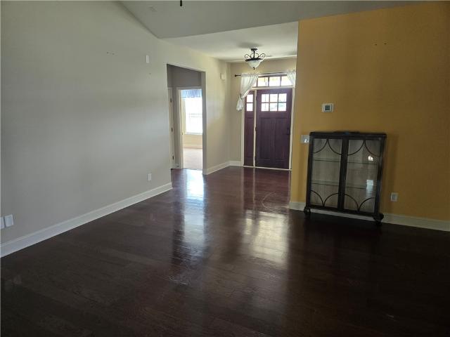 304 Knoll View