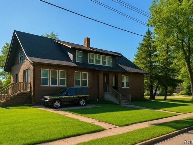 304 S Main St, Mount Pleasant, MI 48858