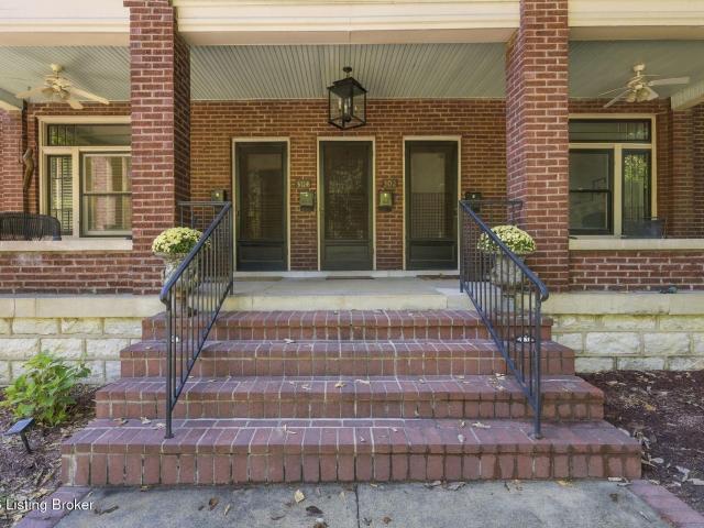 304 S Peterson Ave 3
