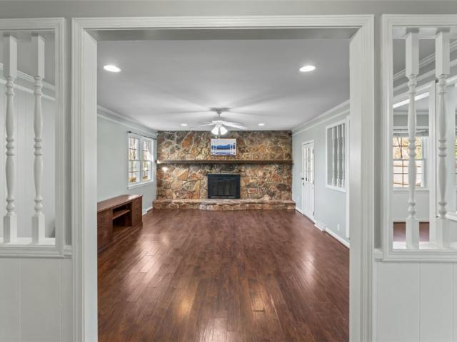 304 Stonehaven Drive