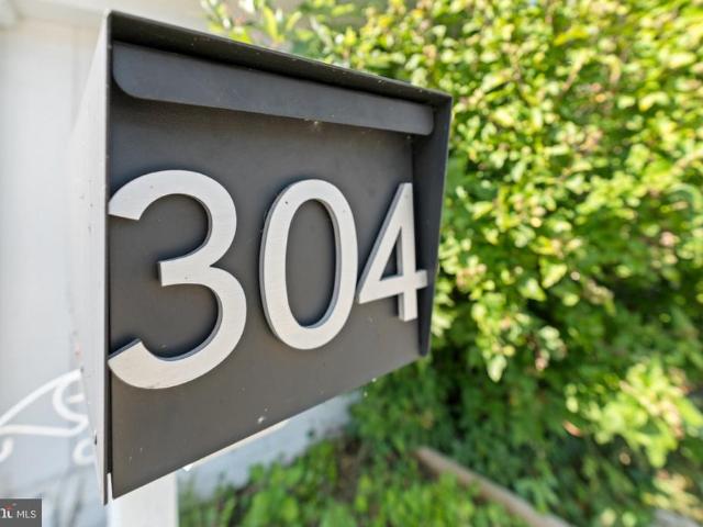 304 Poplar Street