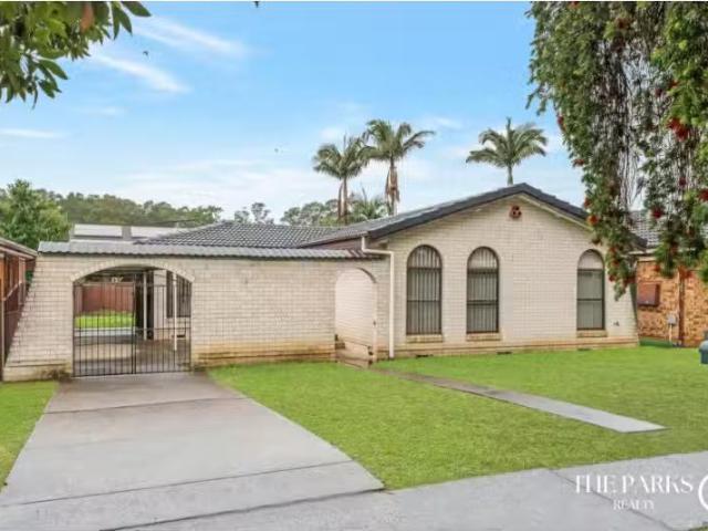 304 Prairie vale road, Prairiewood House for rent Listed by M.