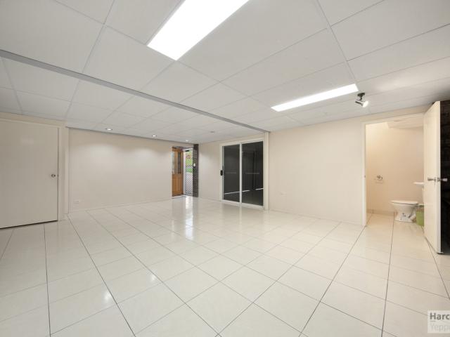 304 Thirkettle AvenueFrenchville QLD 4701, Australia