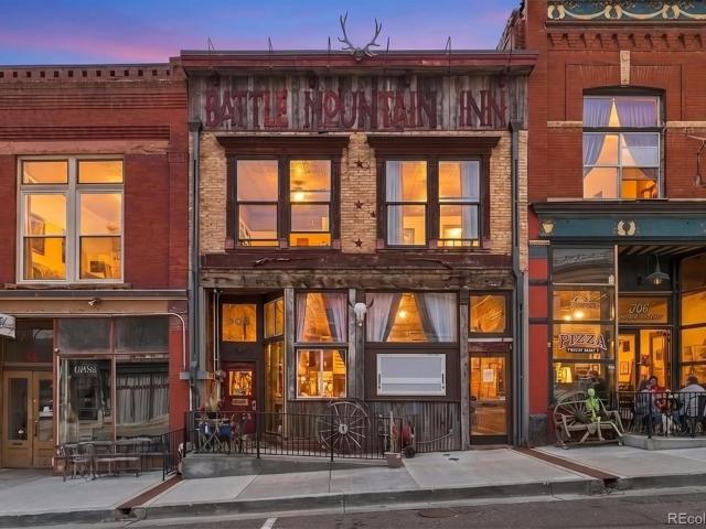 304 Victor Avenue