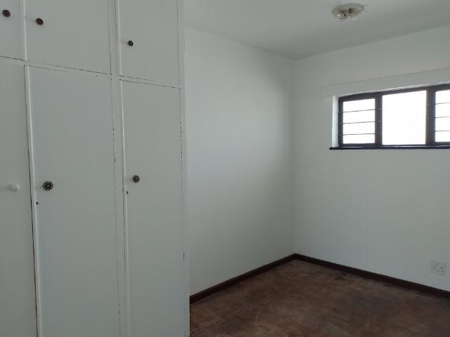 304 Villa Francaise, 26 Liesbeek Road West, Rosebank, Cape Town