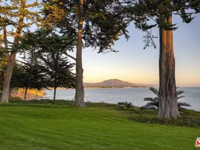3055B PADARO LN, CARPINTERIA, CA 93013