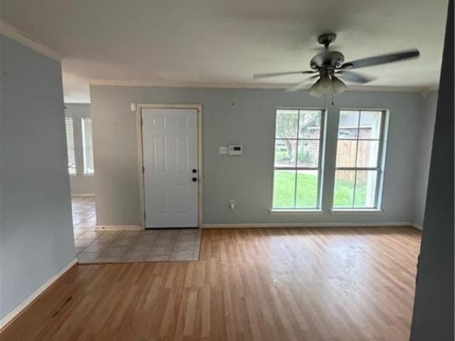 30564 W Trace