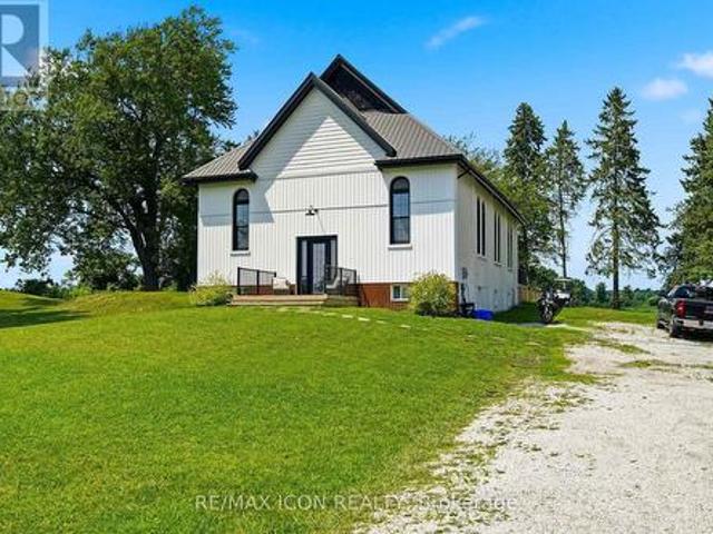 30504 Talbot Line, Dutton/Dunwich, ON, N0L 2M0 house for sale | Listing ID X13651 | Royal LePage