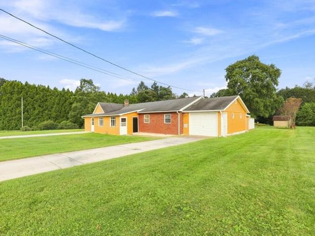 3050 Carpenters Park Rd, Davidsville, PA 15928