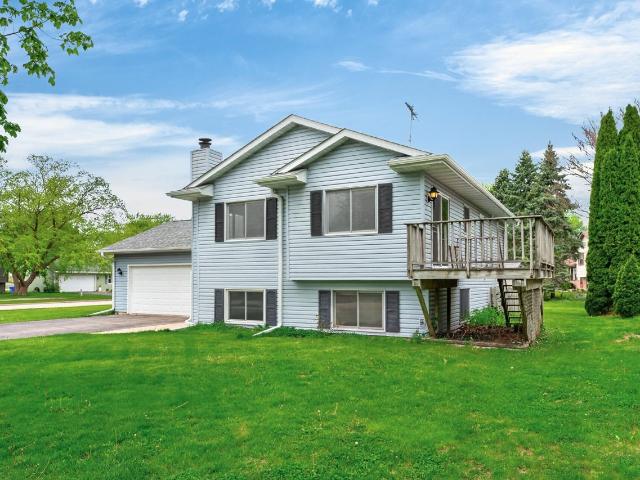 3052 Breezeway Drive