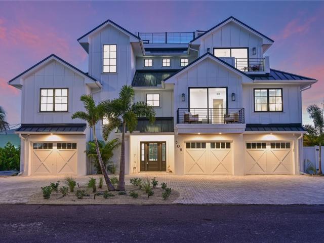 305 55th St, Holmes Beach, FL