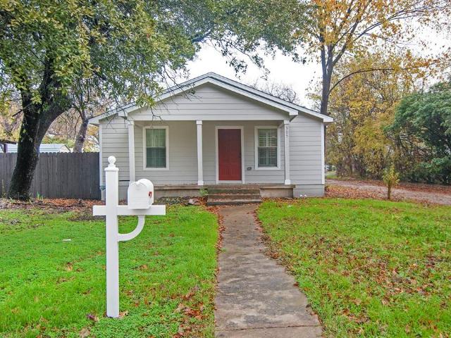 305 College St, Farmersville, TX 75442 | MLS #21211