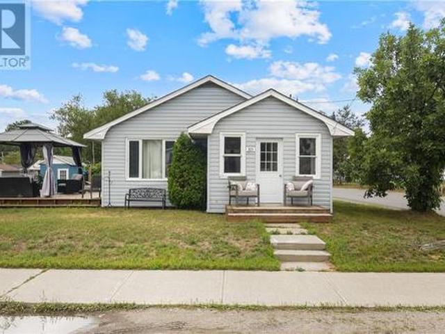 305 Castle Street, Massey, ON, P0P 1P0 house for sale | Listing ID 2130 | Royal LePage