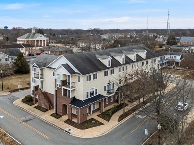 305 Centennial St Unit 201K, La Plata, MD 20646