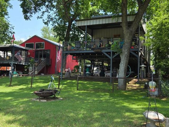 305 Chavez Trail