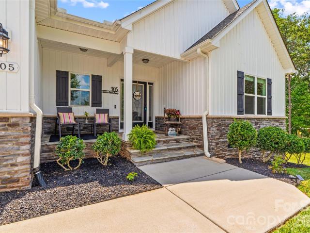 305 Absher Farm Loop