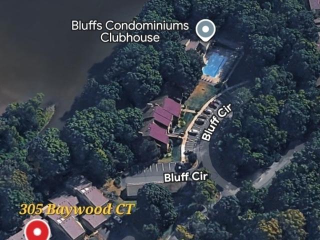 305 Baywood Court
