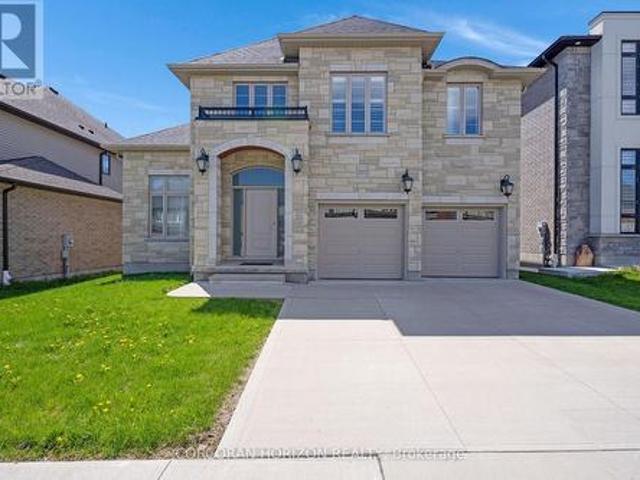 305 Blair Creek Drive, Kitchener, ON, N2P 0G4 house for sale | Listing ID X13618 | Royal LePage