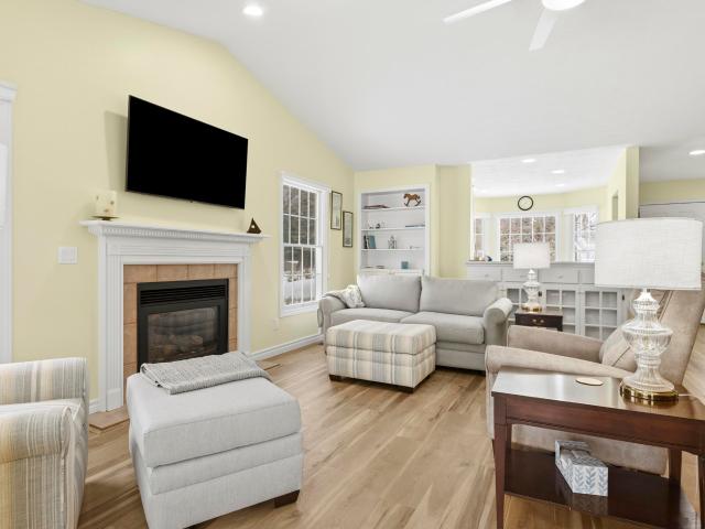 305 Golf View Lane