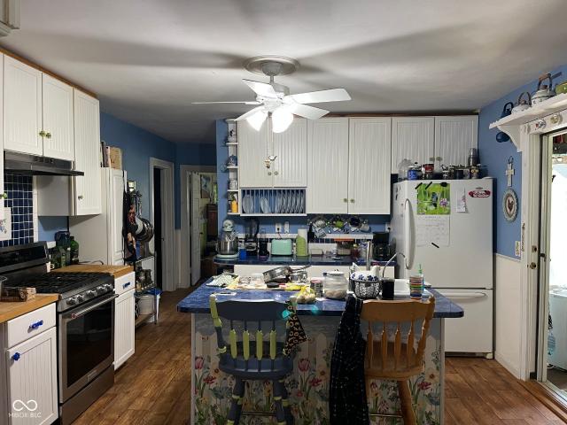 305 E County Road 900 S