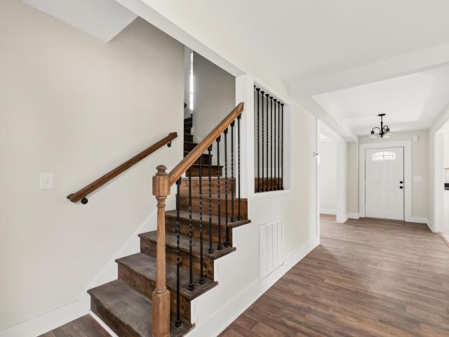 305 E Harnett Street
