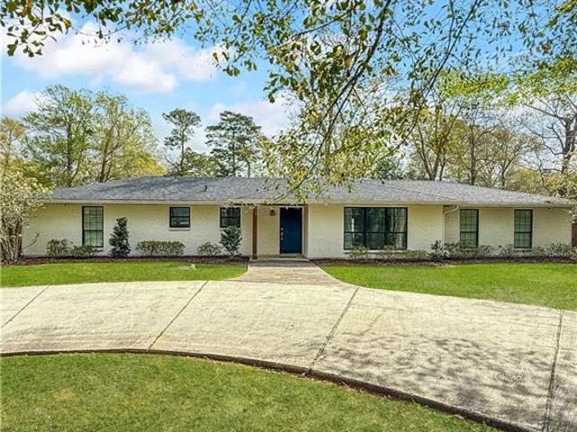 305 E Pearl Street