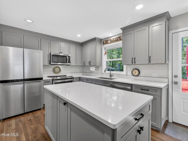 305 Embassy Circle