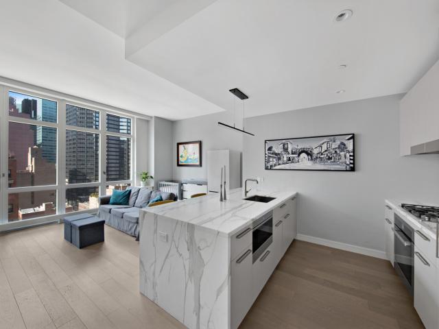 305 East 51st Street, New York, NY