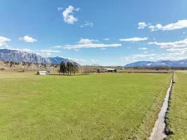 305 Kootenay River Road, Creston, BC, V0B 1G0 vacant land fo.