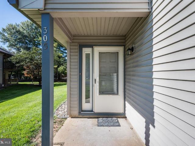 305 Kettering Court
