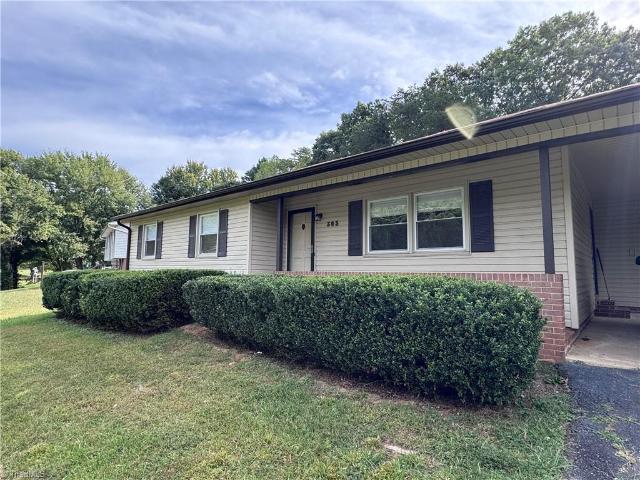 305 Kingston Drive