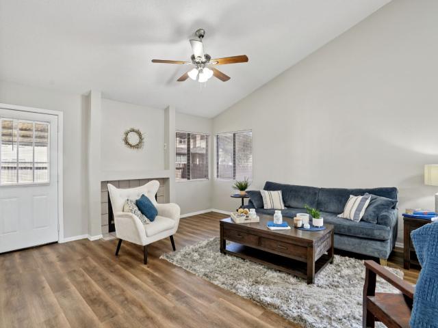 305 Hornbean Ln, Cibolo, TX 78108 | MLS #2552