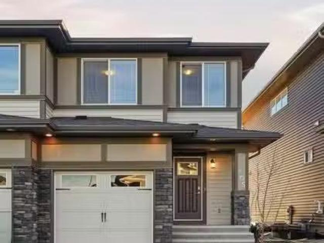 305 Hillcrest Road Sw, Airdrie, AB, T4B 4K1 house for sale.