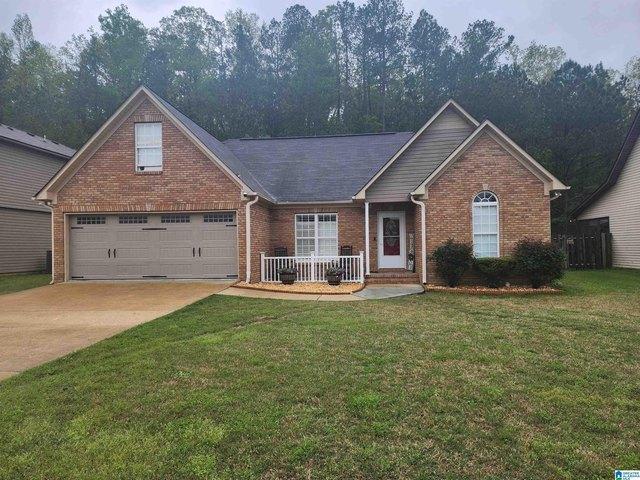 305 Oak Leaf Cir, Pell City, AL 35125