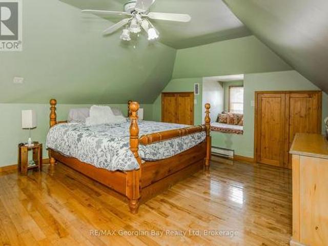 305 Lindsay Street E, Midland, ON, L4R 2V4 house for sale | Listing ID S13749 | Royal LePage