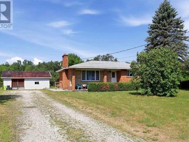 305 Moss Rd, Sault Ste. Marie, ON, P6A 5K8 house for sale | Listing ID SM261942 | Royal LePage